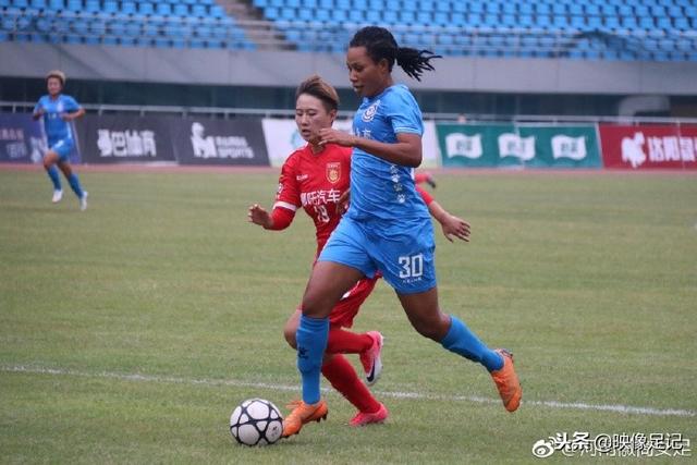 因陪伴闺蜜错过丈夫手术，婚姻由此崩溃